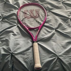 Women’s Wilson pink tennis racket
